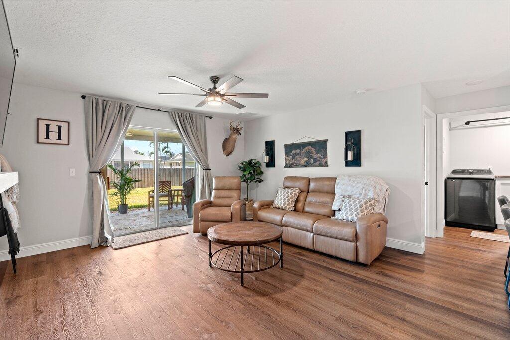 PORT ST LUCIE SECTION 3 - Residential