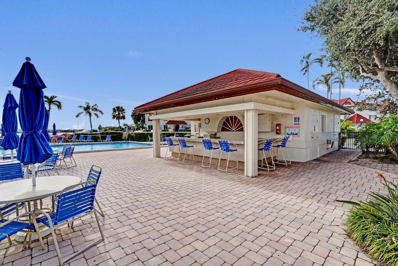 HALF MOON BAY CONDO - Residential Lease