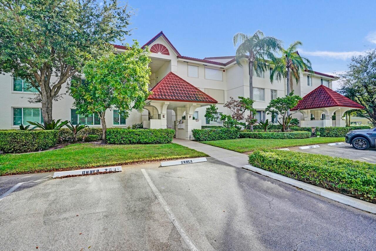 HALF MOON BAY CONDO - Residential Lease