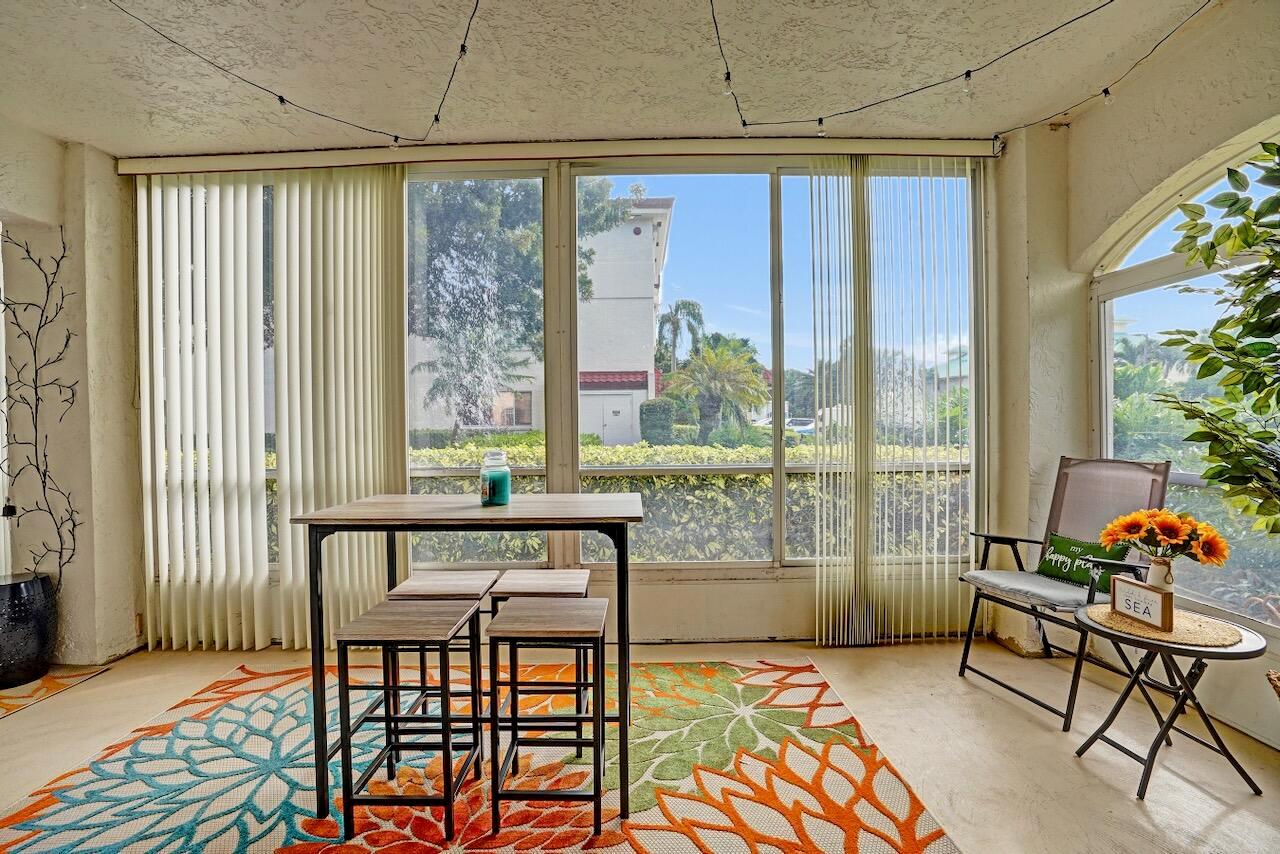 HALF MOON BAY CONDO - Residential Lease