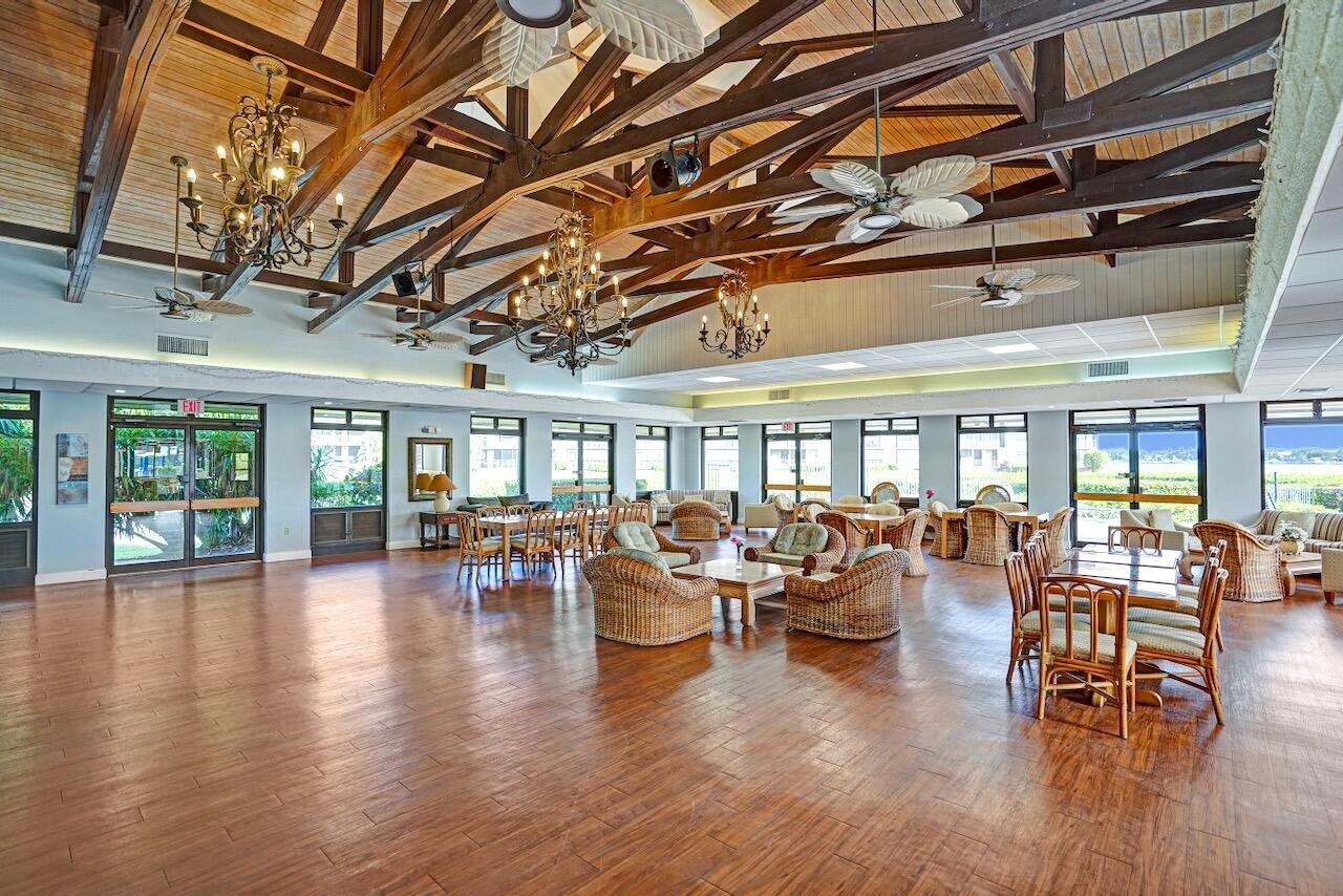 HALF MOON BAY CONDO - Residential Lease