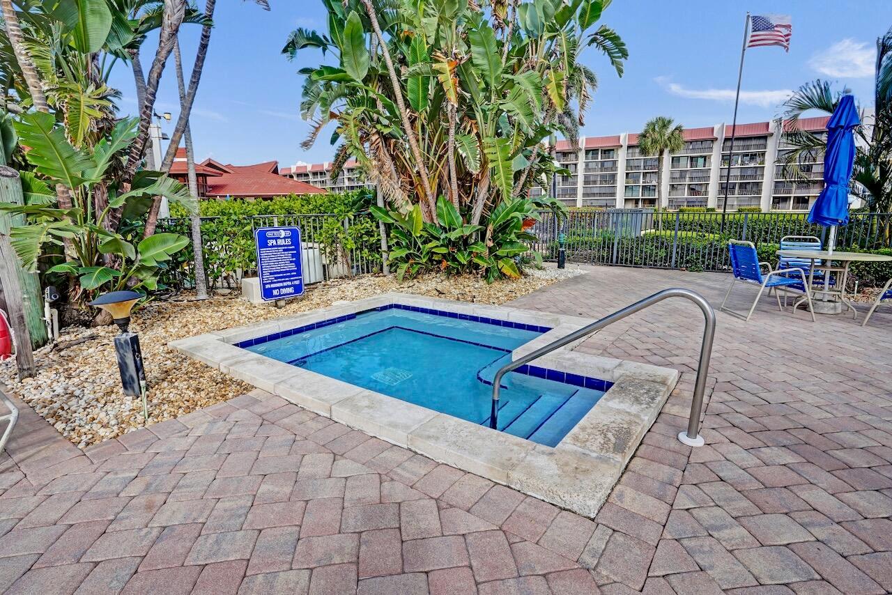 HALF MOON BAY CONDO - Residential Lease