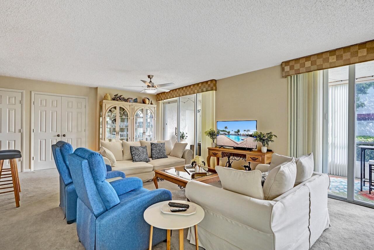 HALF MOON BAY CONDO - Residential Lease