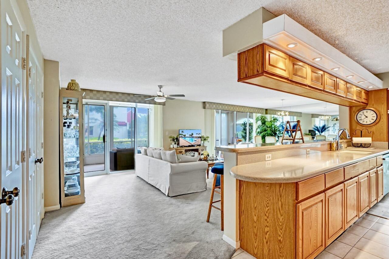 HALF MOON BAY CONDO - Residential Lease