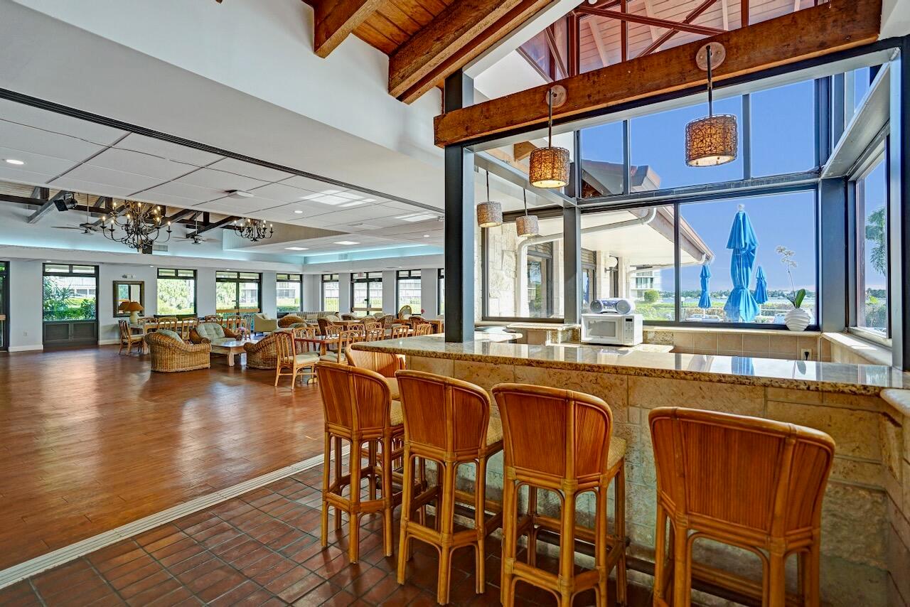 HALF MOON BAY CONDO - Residential Lease