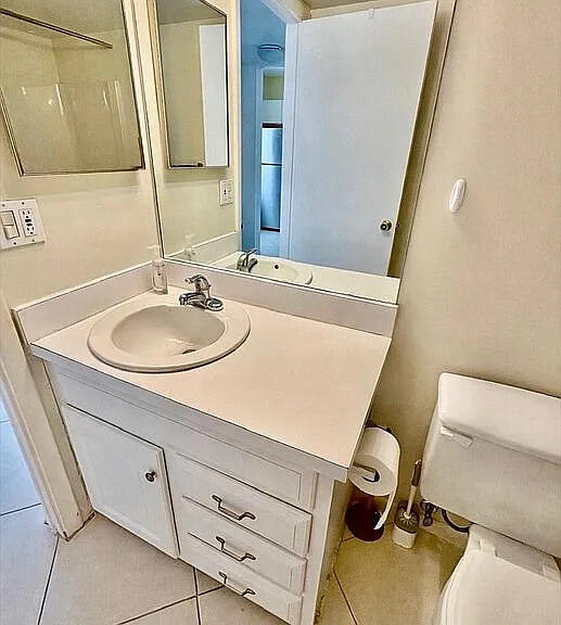 KENSINGTON WALK CONDO - Residential