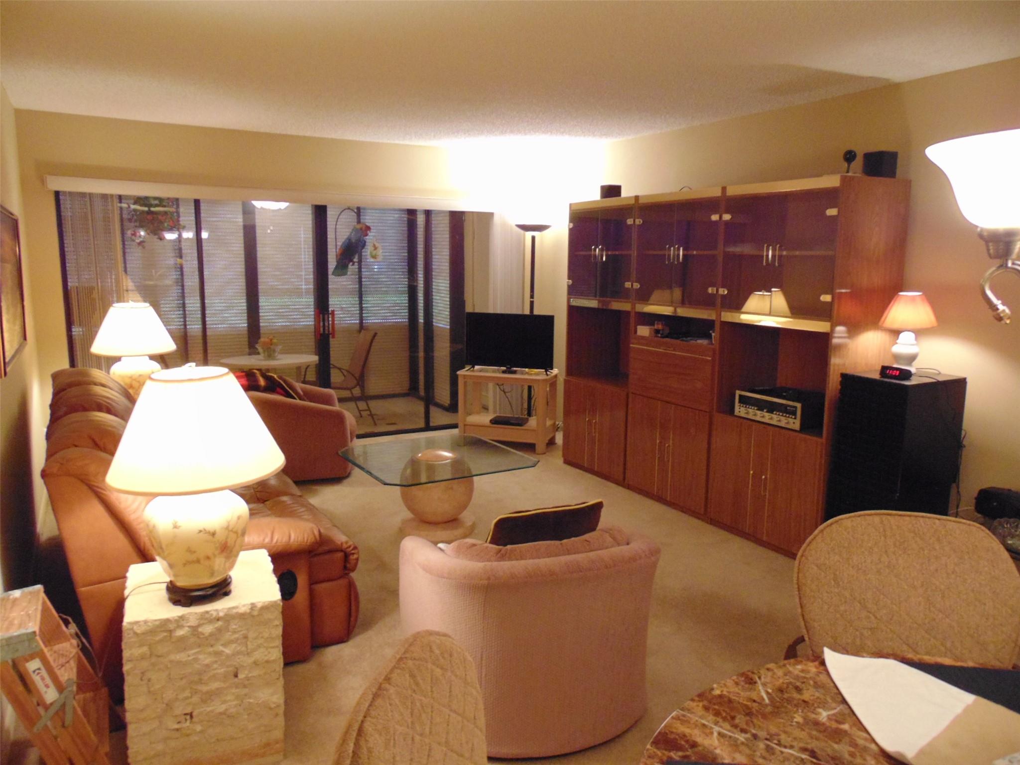 MEADOWRIDGE EAST - Residential