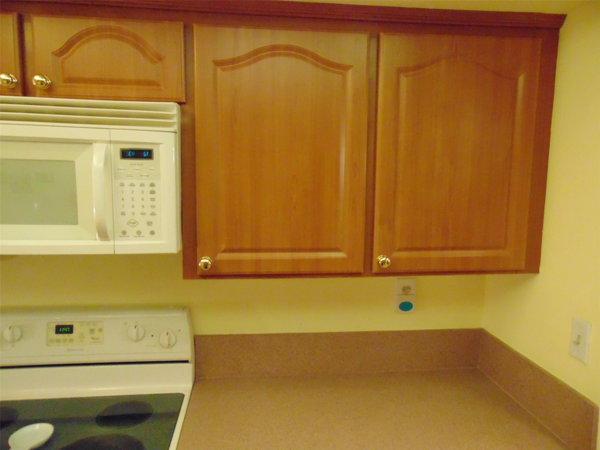 MEADOWRIDGE EAST - Residential