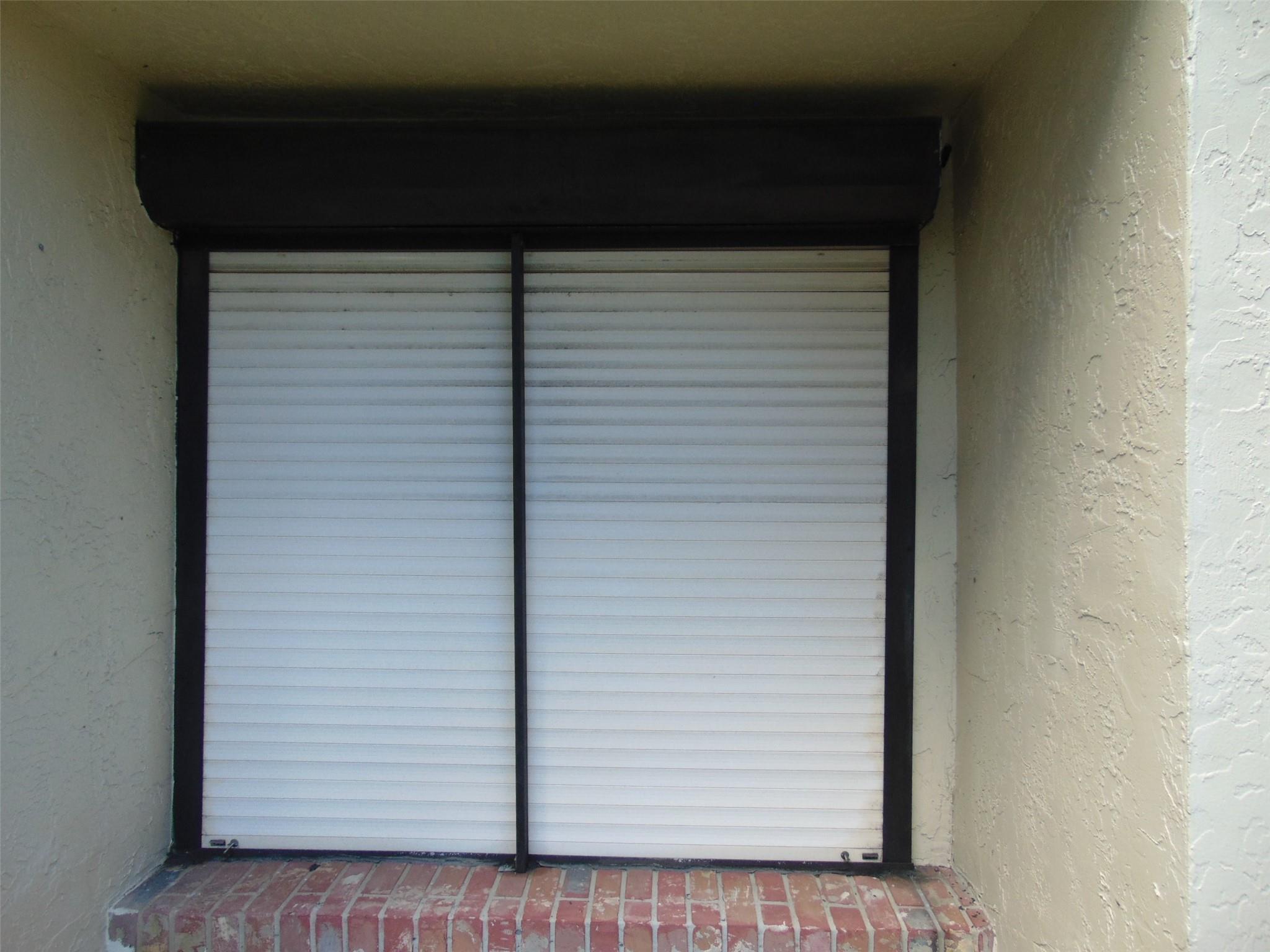 MEADOWRIDGE EAST - Residential