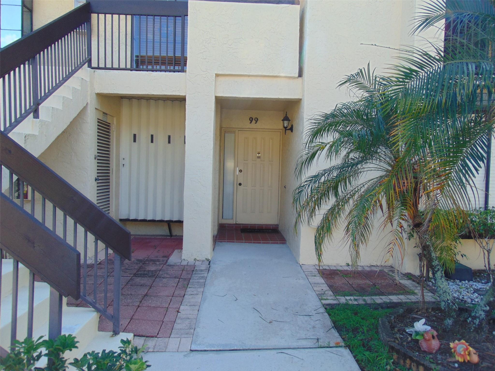 MEADOWRIDGE EAST - Residential