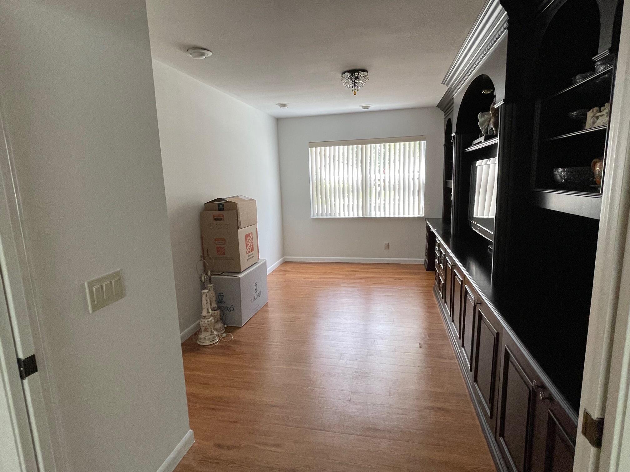 PINE SPRINGS - Residential