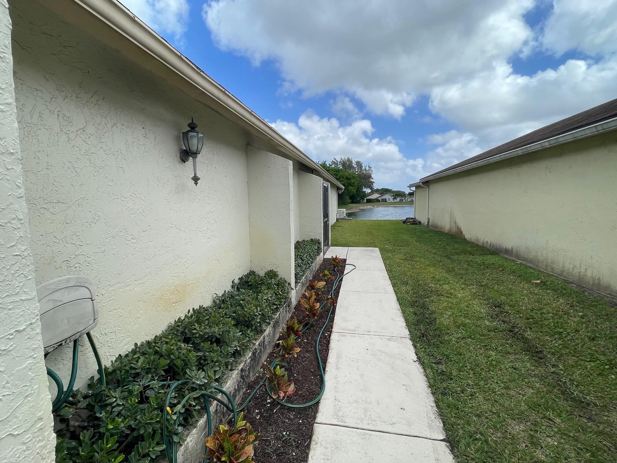 PINE SPRINGS - Residential