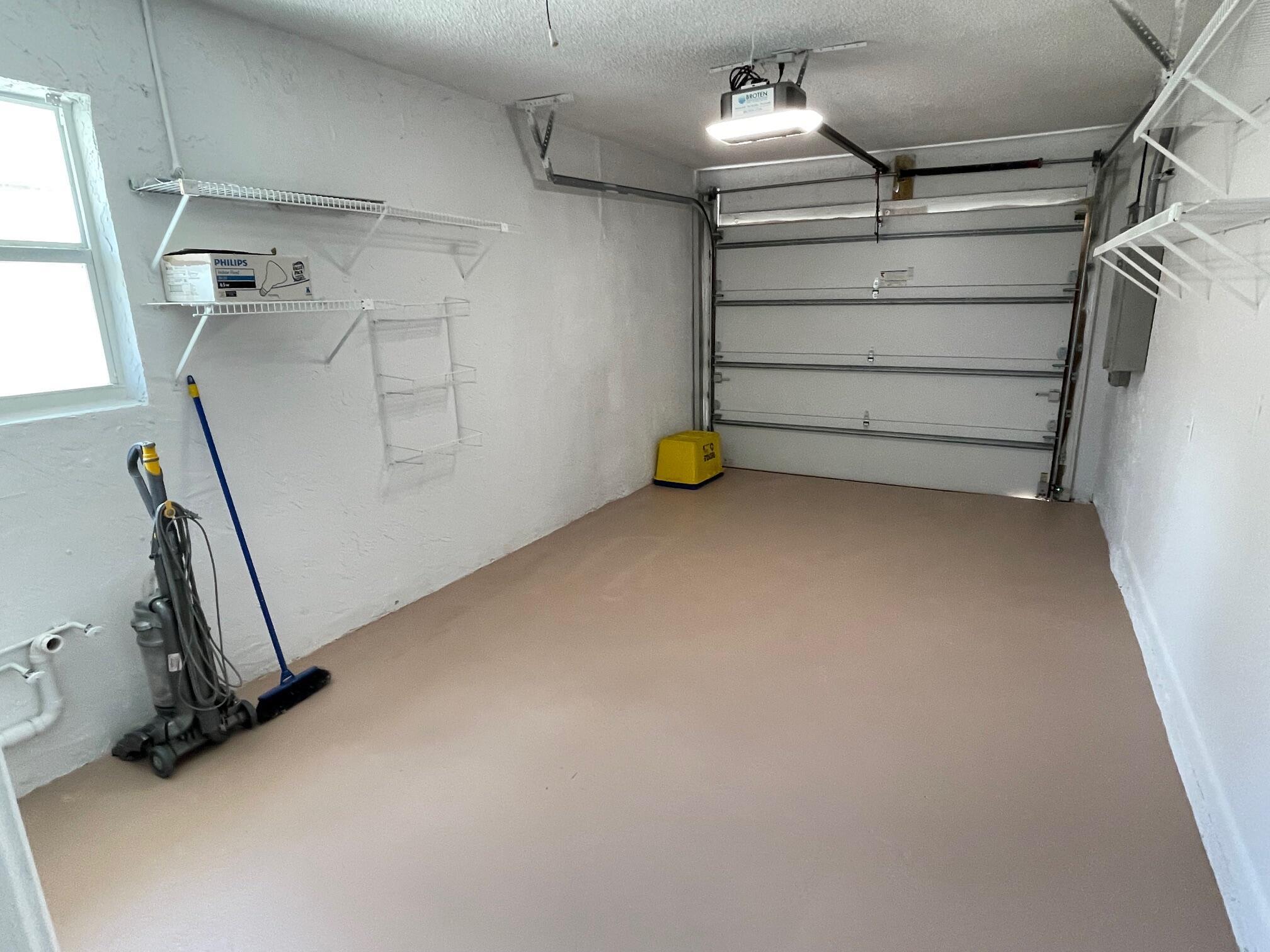 PINE SPRINGS - Residential