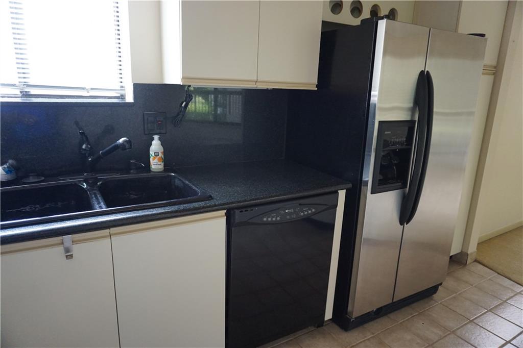 VICTORIA PARK PLACE - Residential