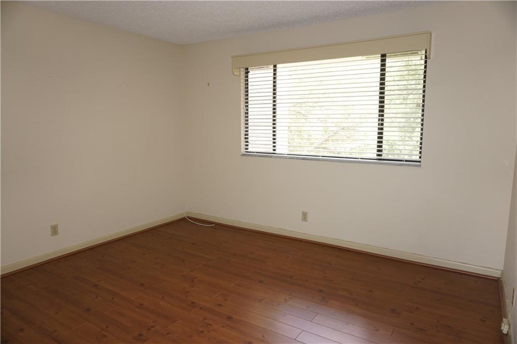 VICTORIA PARK PLACE - Residential