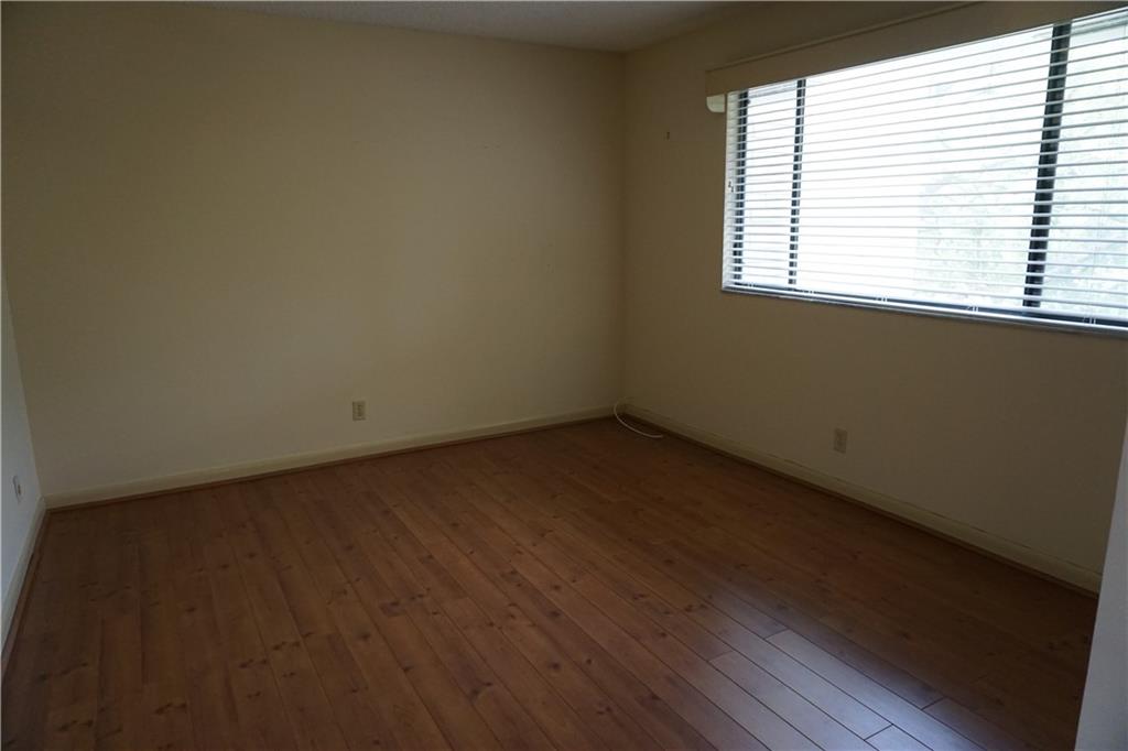 VICTORIA PARK PLACE - Residential