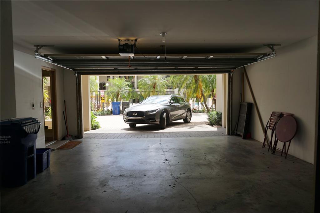 VICTORIA PARK PLACE - Residential