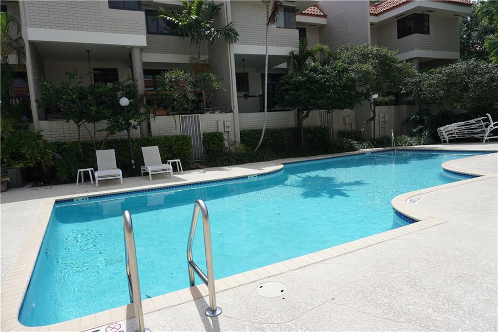 VICTORIA PARK PLACE - Residential