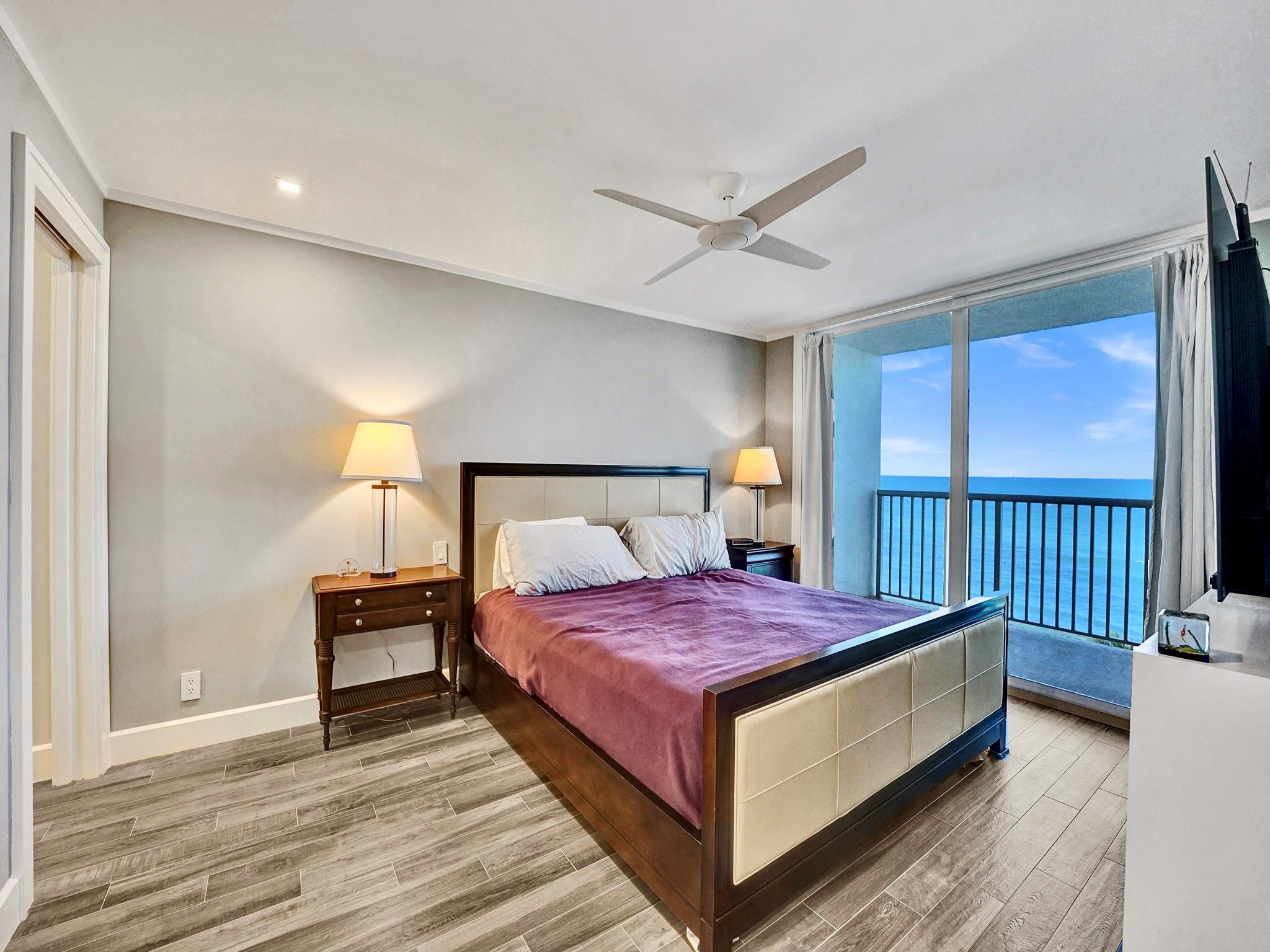 EDGEWATER BEACH TOWERS - Residential