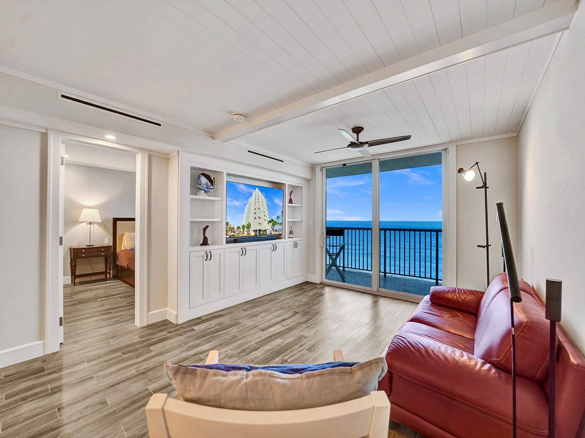 EDGEWATER BEACH TOWERS - Residential