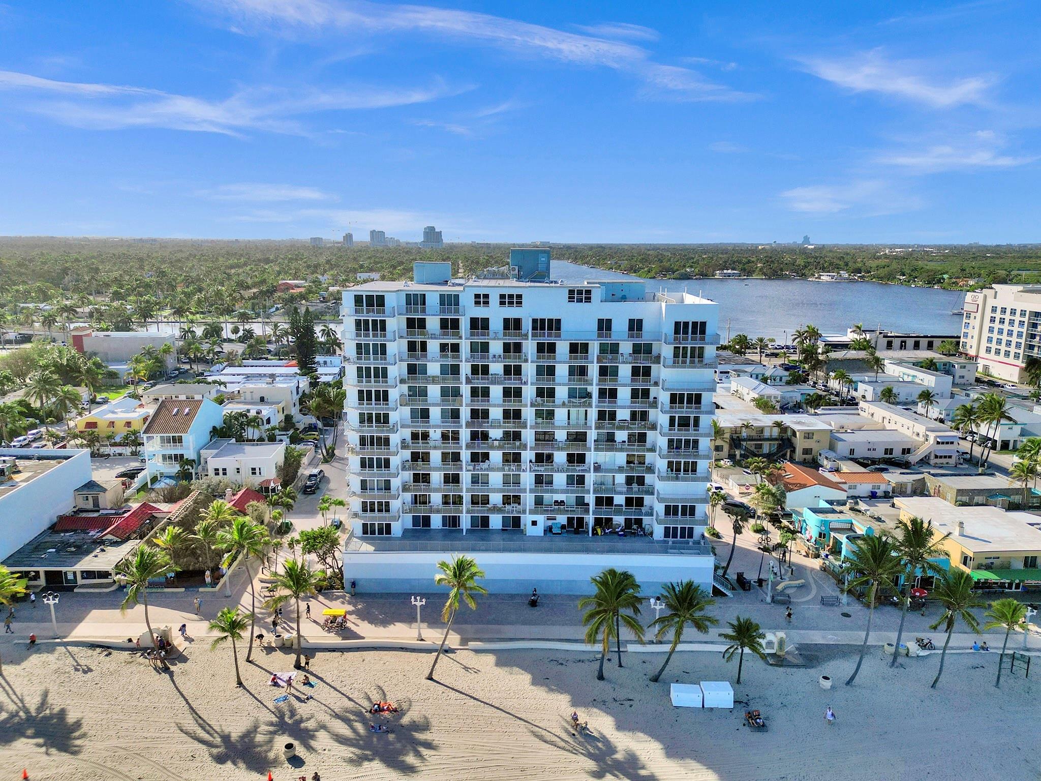 EDGEWATER BEACH TOWERS - Residential