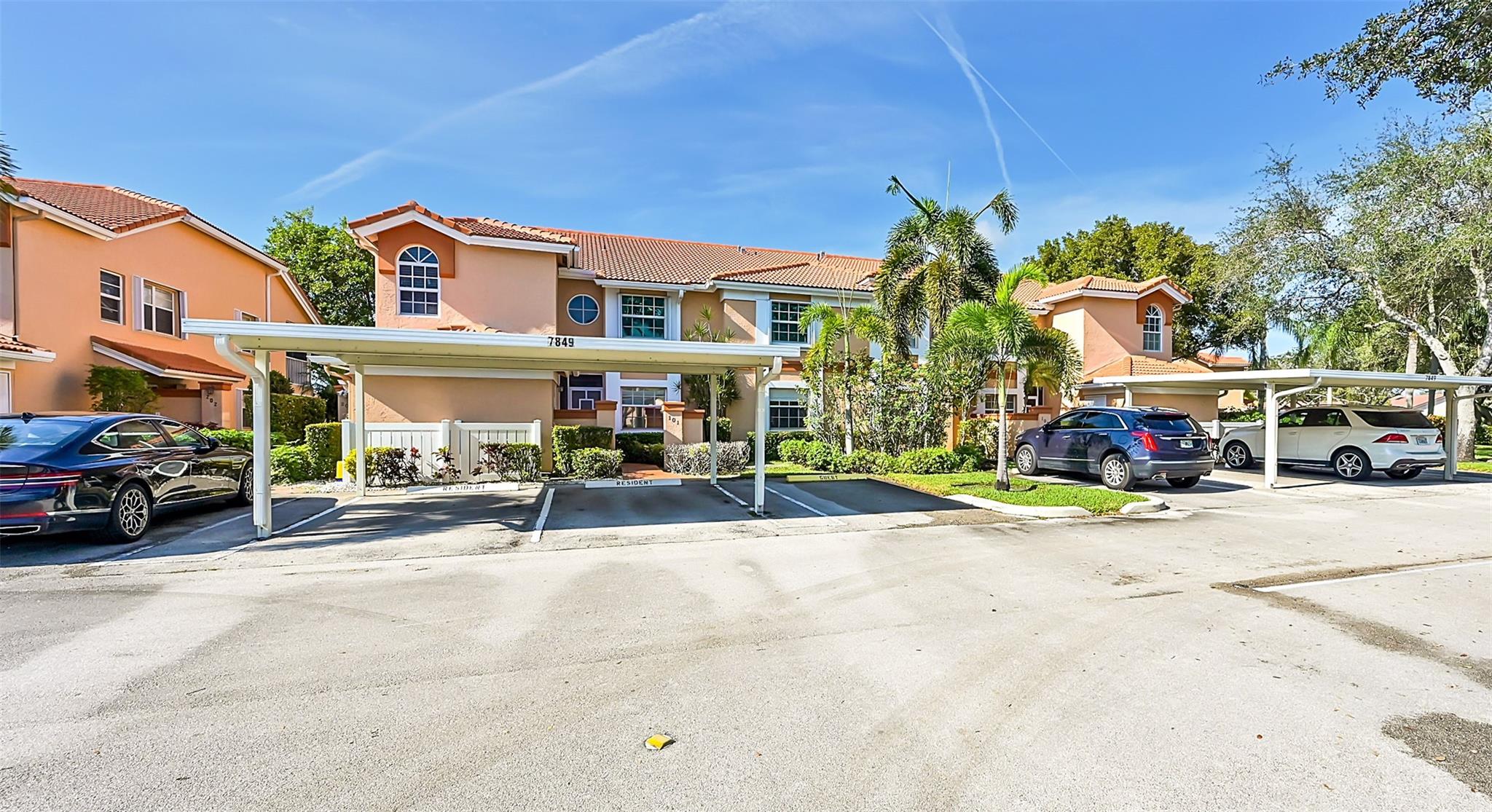Palm Isles - Residential