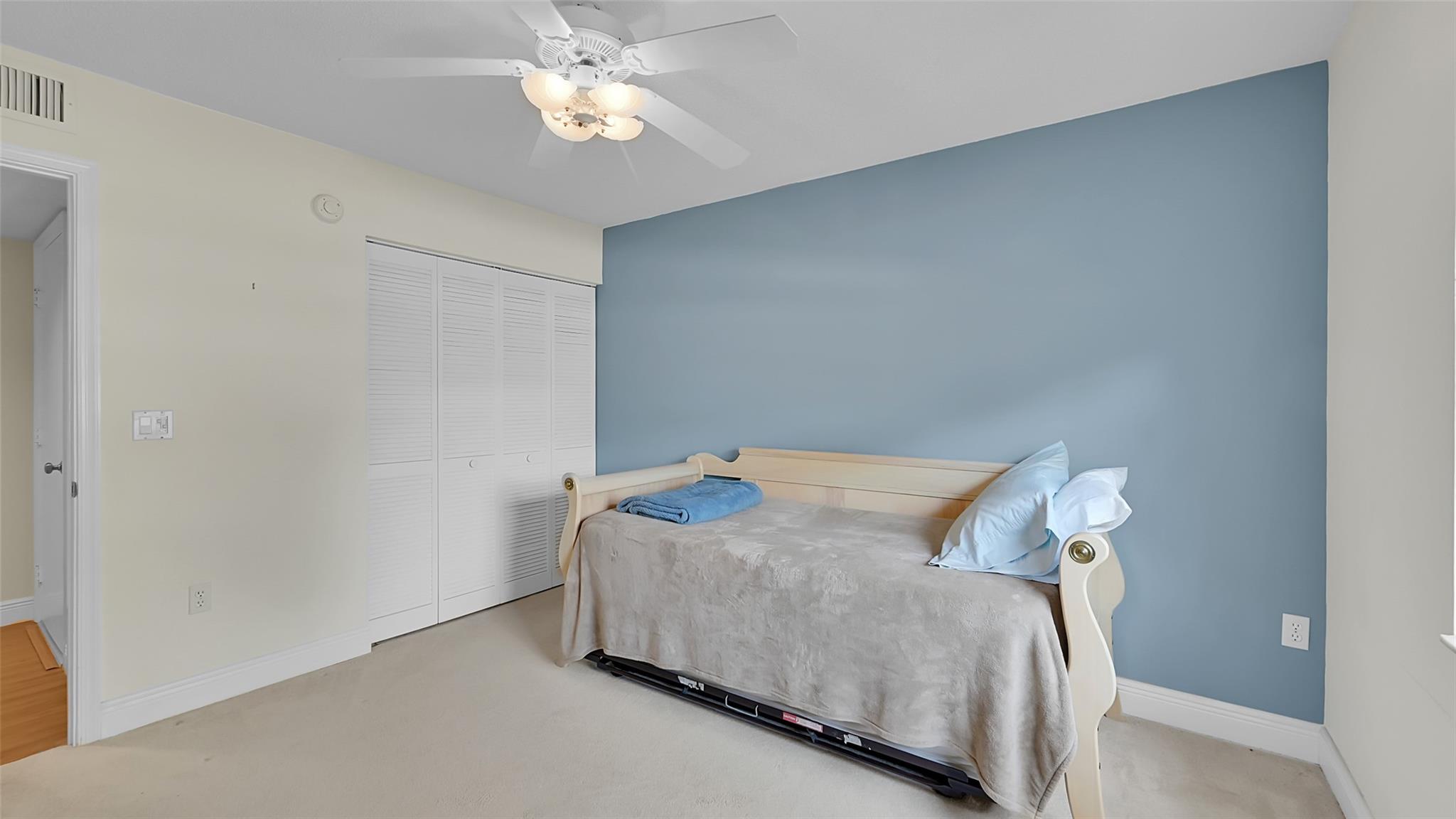 Palm Isles - Residential