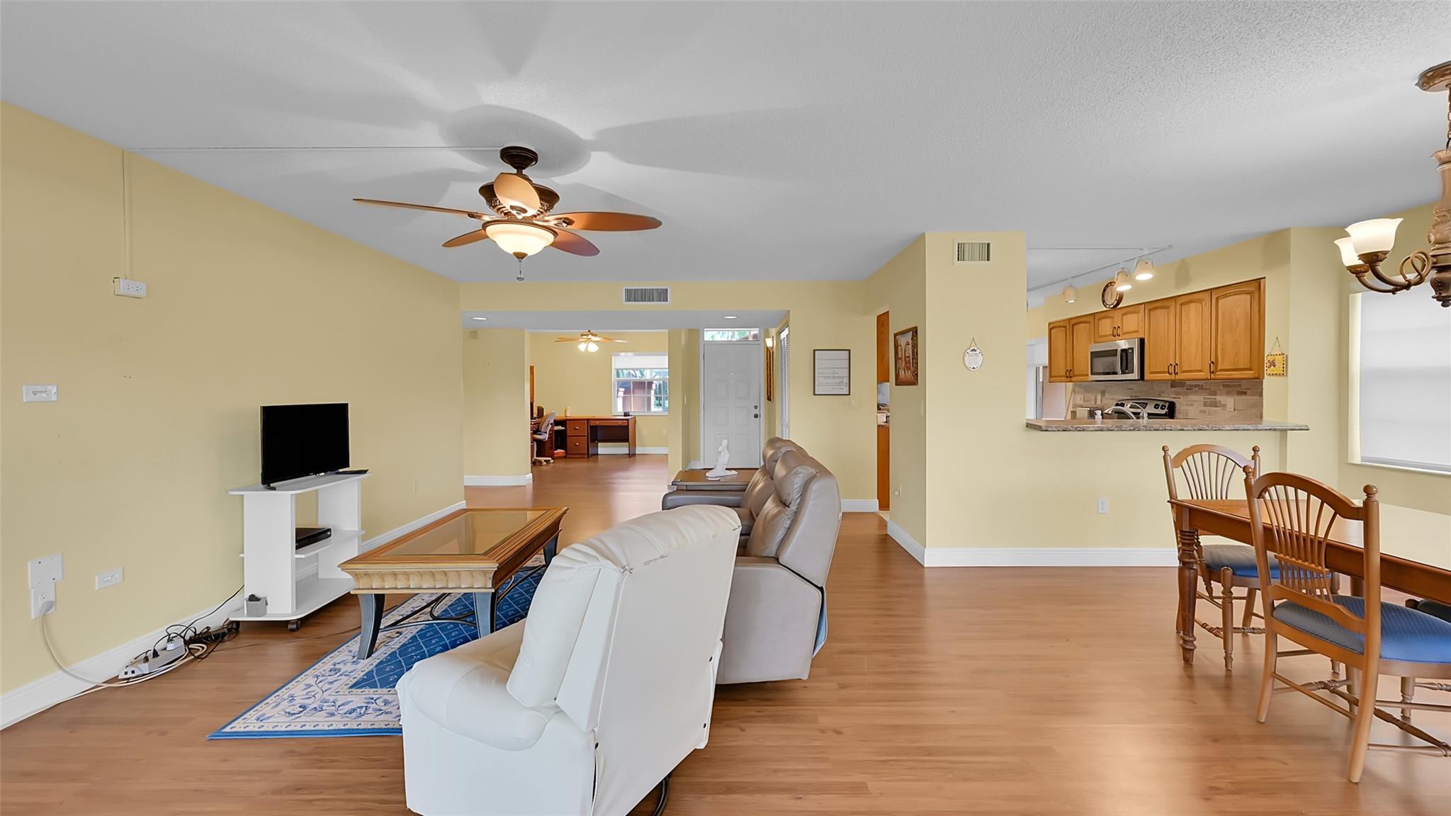 Palm Isles - Residential