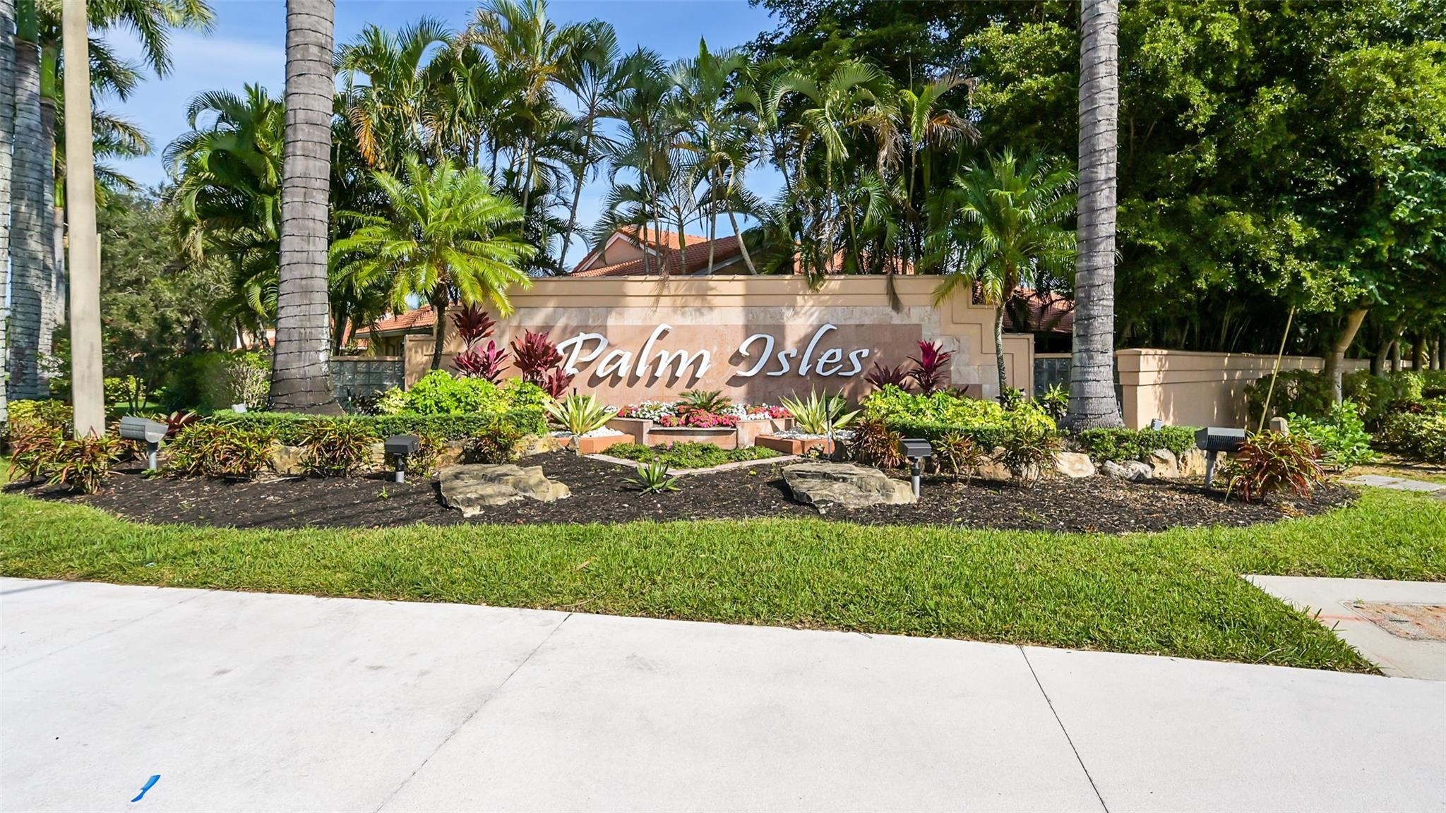 Palm Isles - Residential