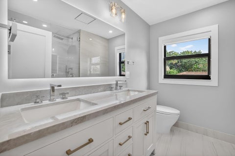 Tiny photo for 3316 NE 37TH Street, Fort Lauderdale, FL 33308 (MLS # B26088162)