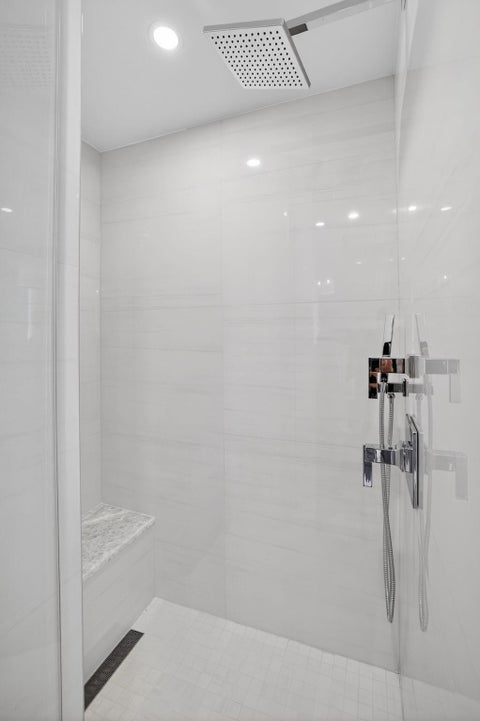 Tiny photo for 3316 NE 37TH Street, Fort Lauderdale, FL 33308 (MLS # B26088162)