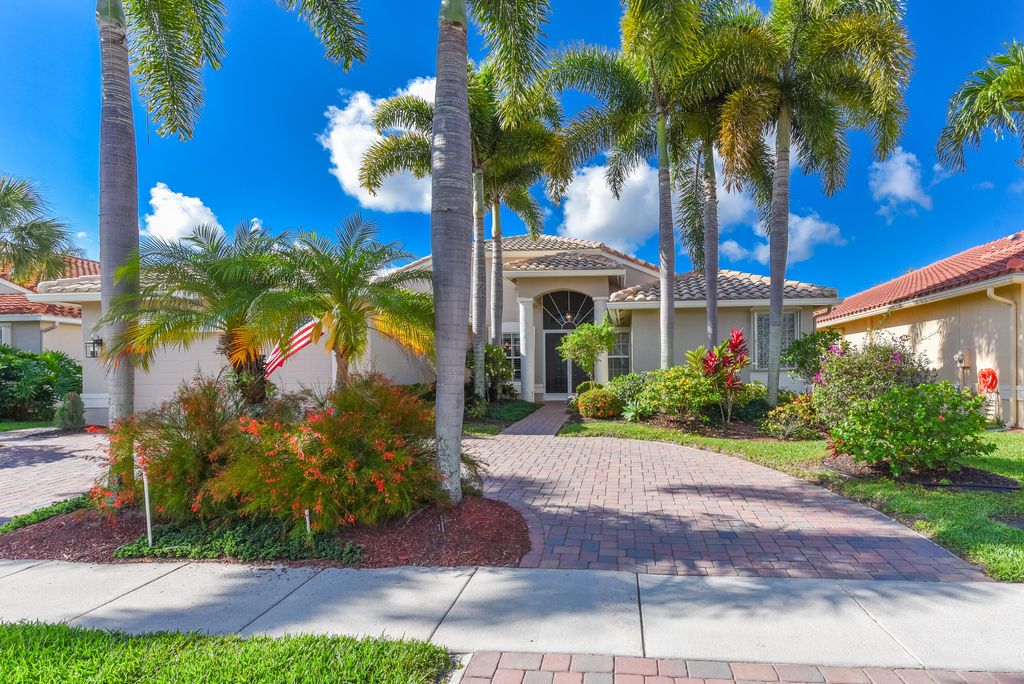Photo of 6524 Piemonte Drive, Boynton Beach, FL 33472 (MLS # B26022574)