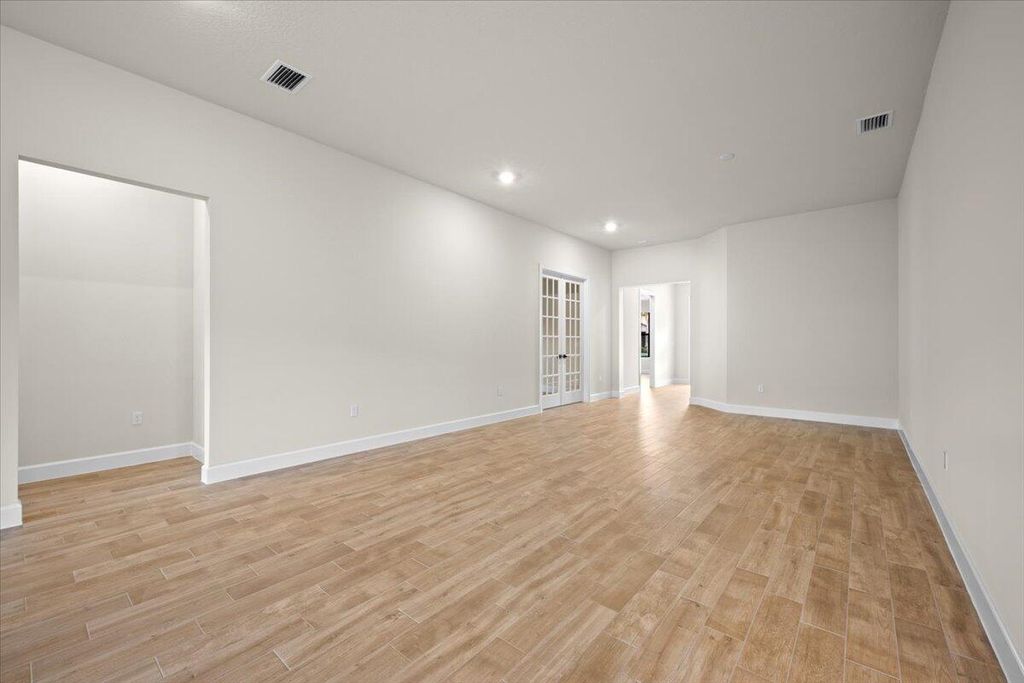 Photo of 433 SE Bancroft Court, Port Saint Lucie, FL 34984 (MLS # R11066763)