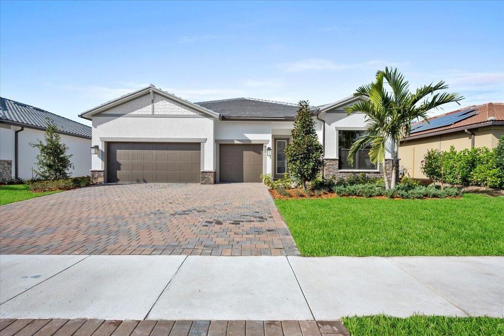 Photo of 433 SE Bancroft Court, Port Saint Lucie, FL 34984 (MLS # R11066763)