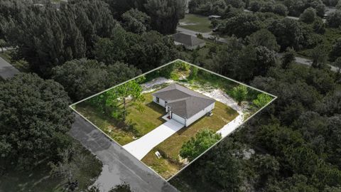 A home in Okeechobee