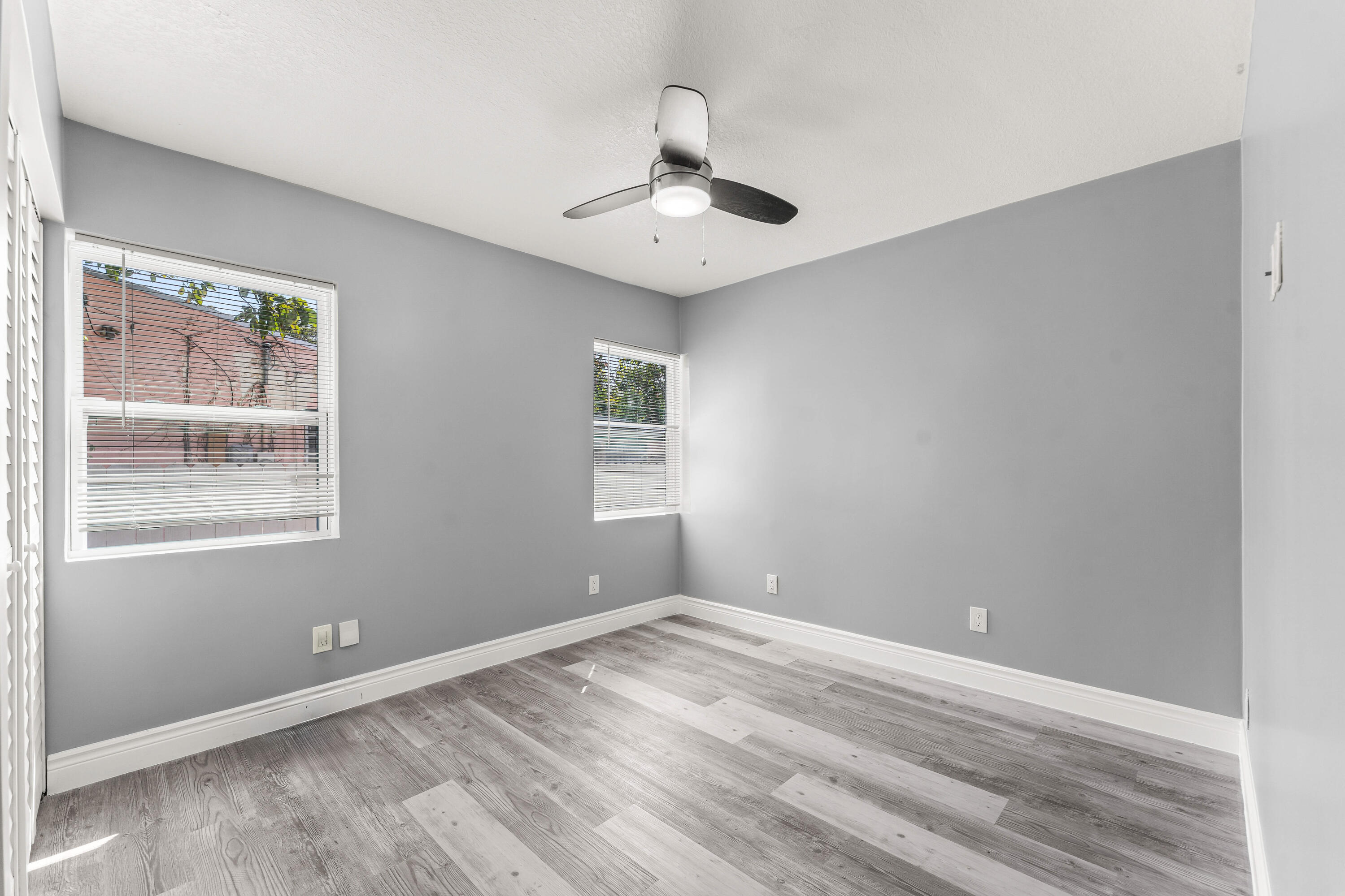 SOUTH HOLLYWOOD AMD PLAT - Residential