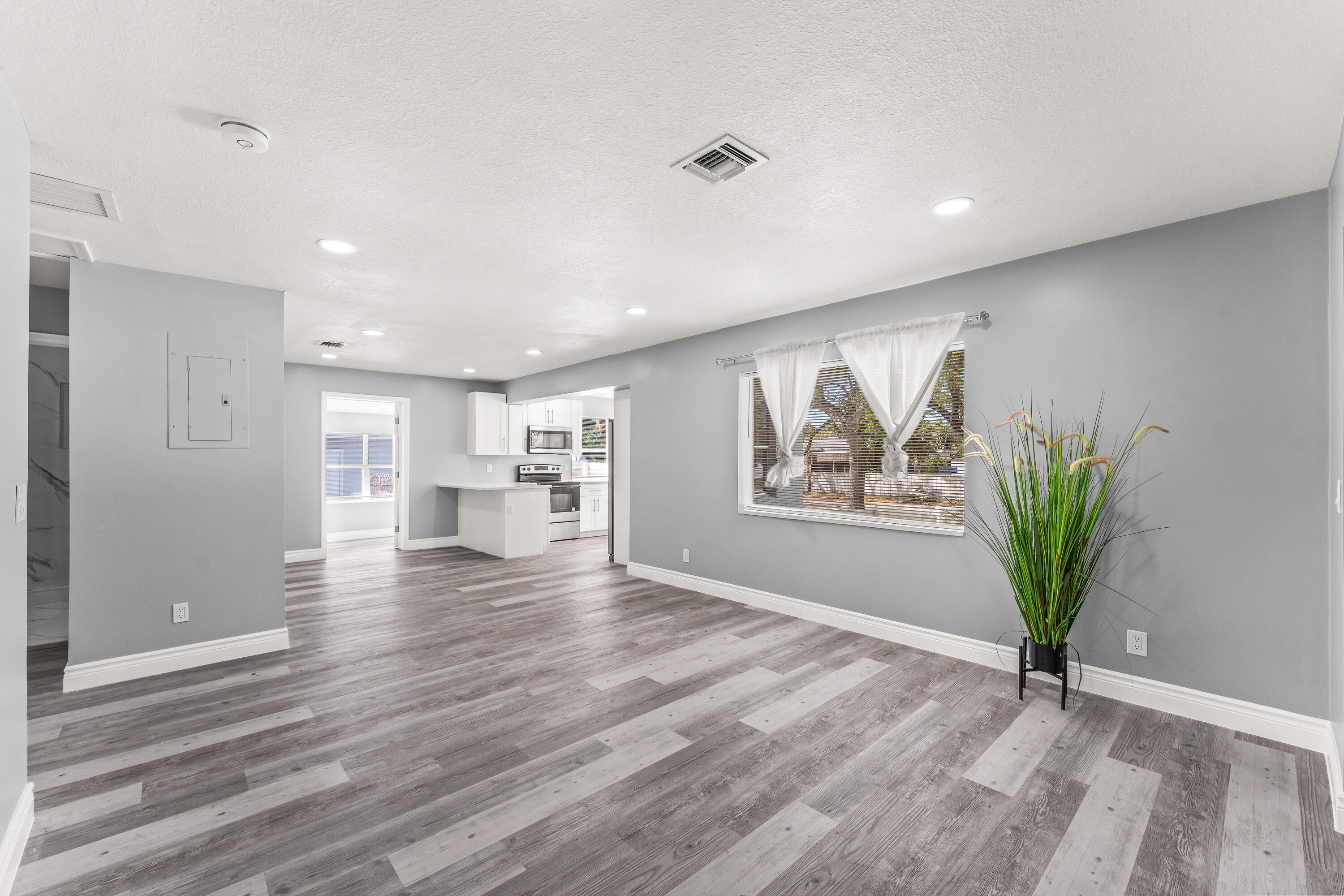 SOUTH HOLLYWOOD AMD PLAT - Residential