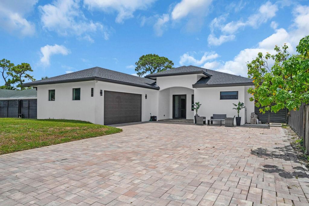 Photo of 4383 Steven Road, Lake Worth, FL 33461 (MLS # R11106838)