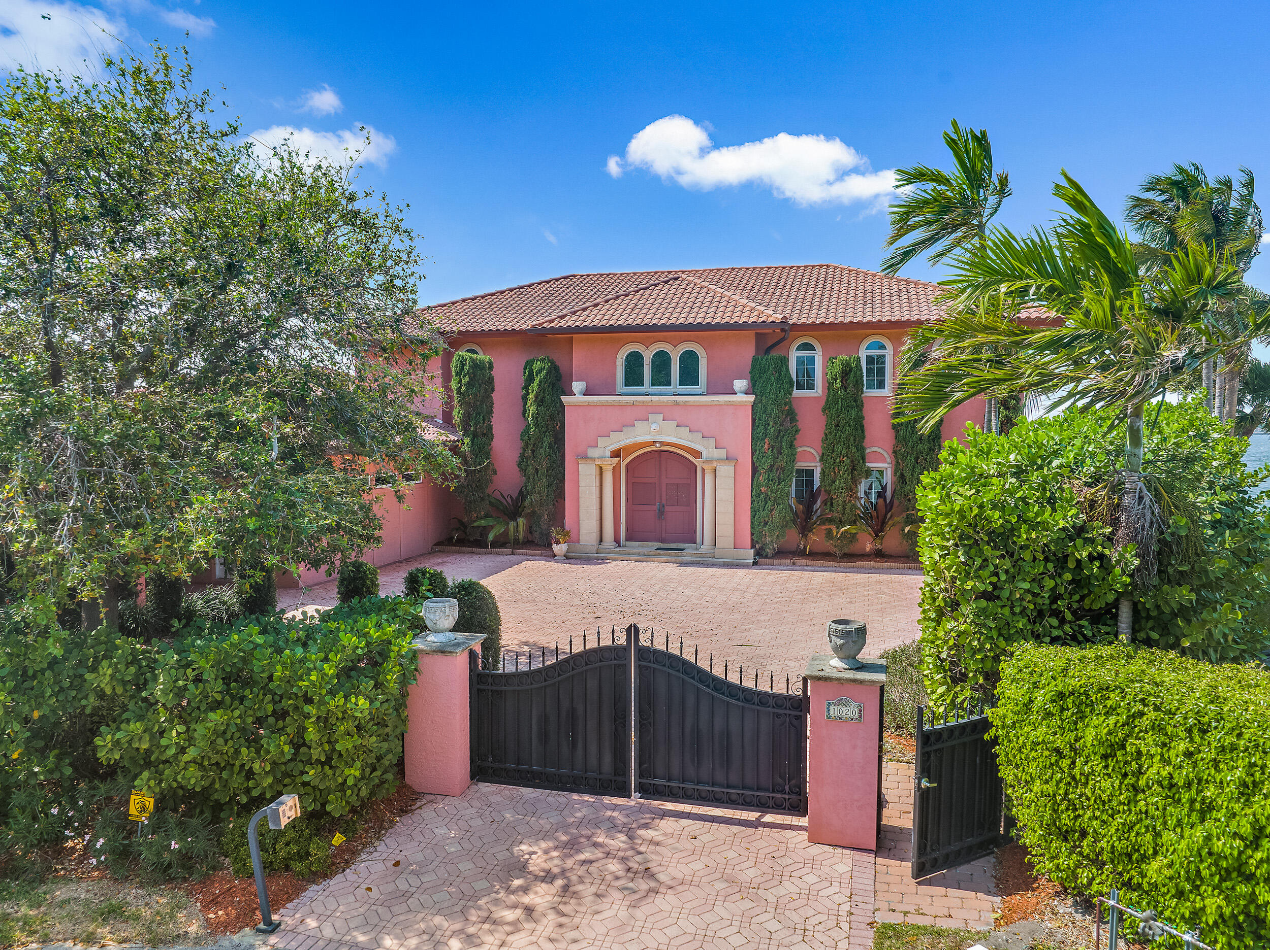 Palm Beach Isles - Residential