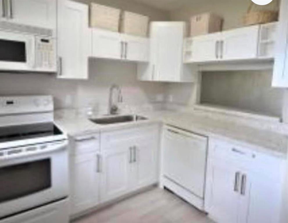 GREENWAY VILLAGE SOUTH CONDO 4 - Residential