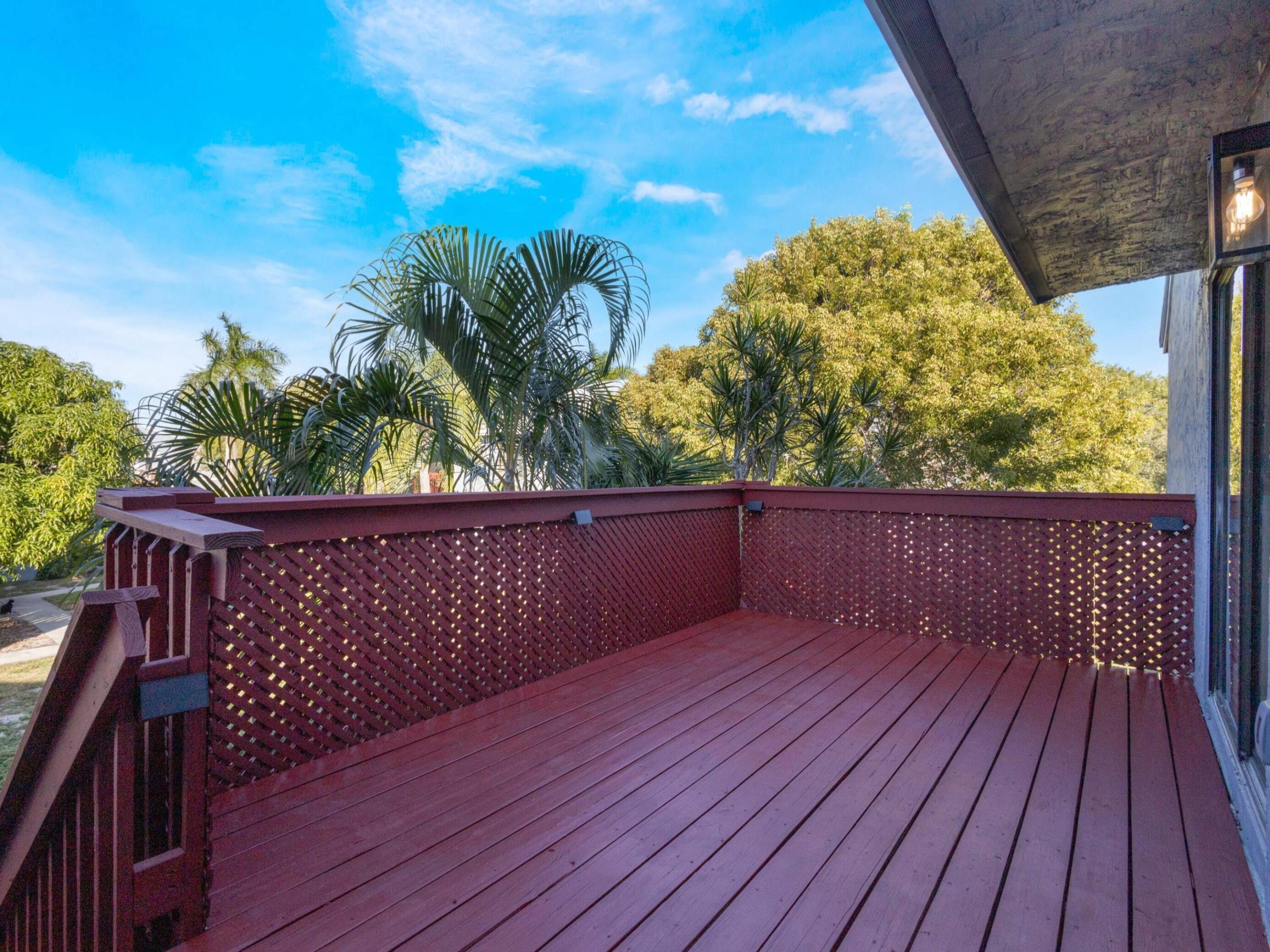 CROSSINGS OF BOYNTON BEACH CONDO - Residential Lease