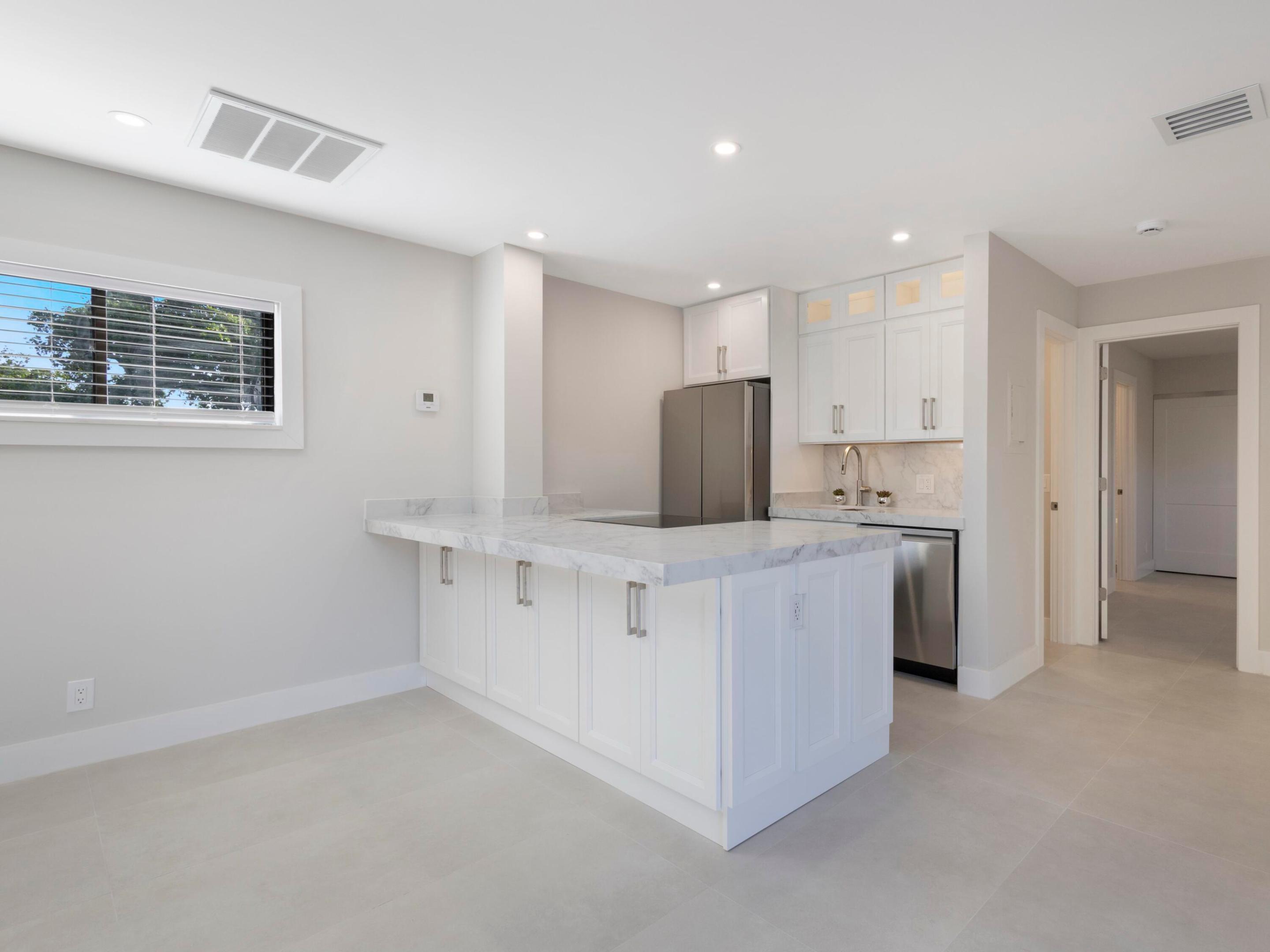 CROSSINGS OF BOYNTON BEACH CONDO - Residential Lease