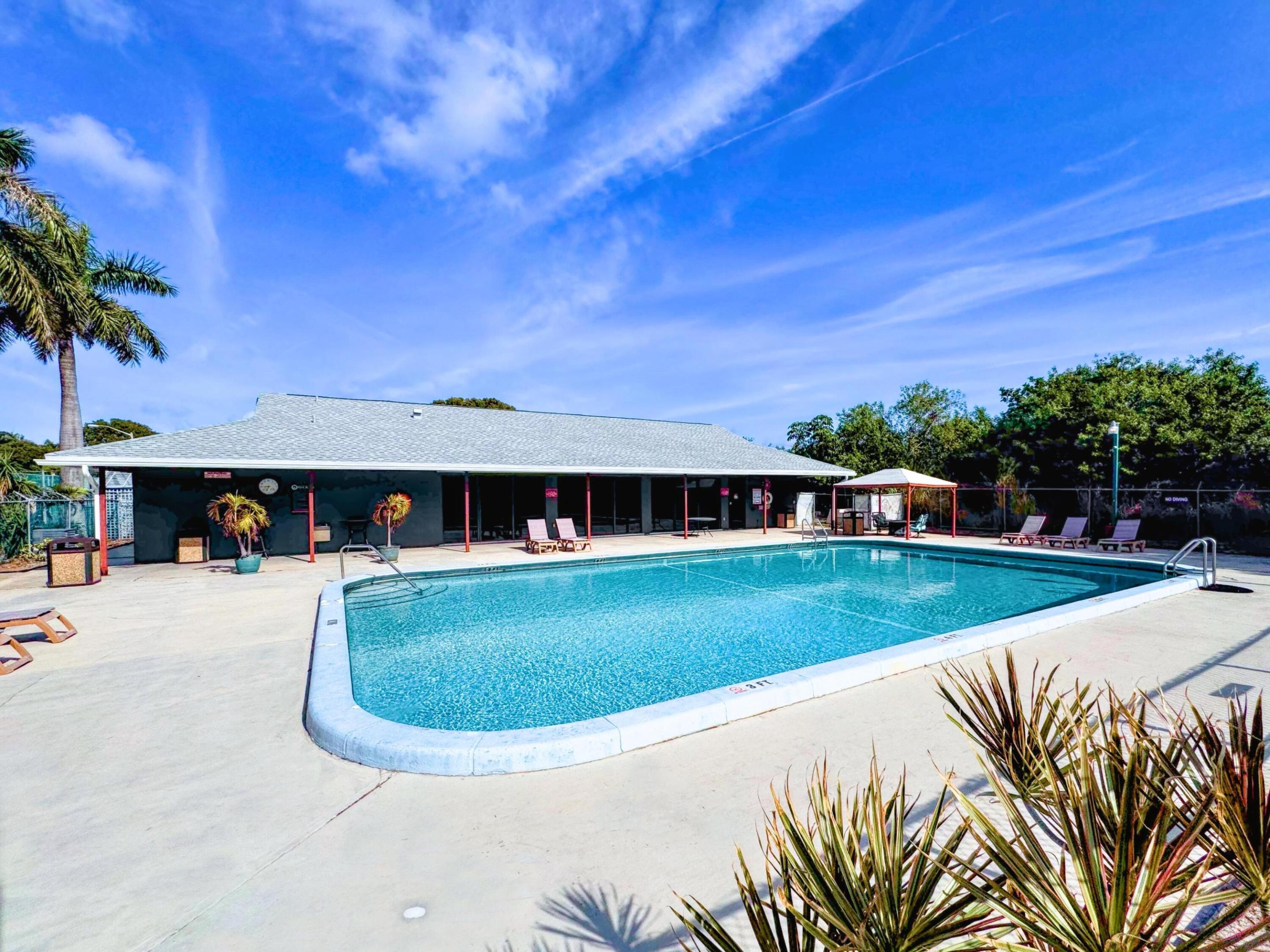 CROSSINGS OF BOYNTON BEACH CONDO - Residential Lease