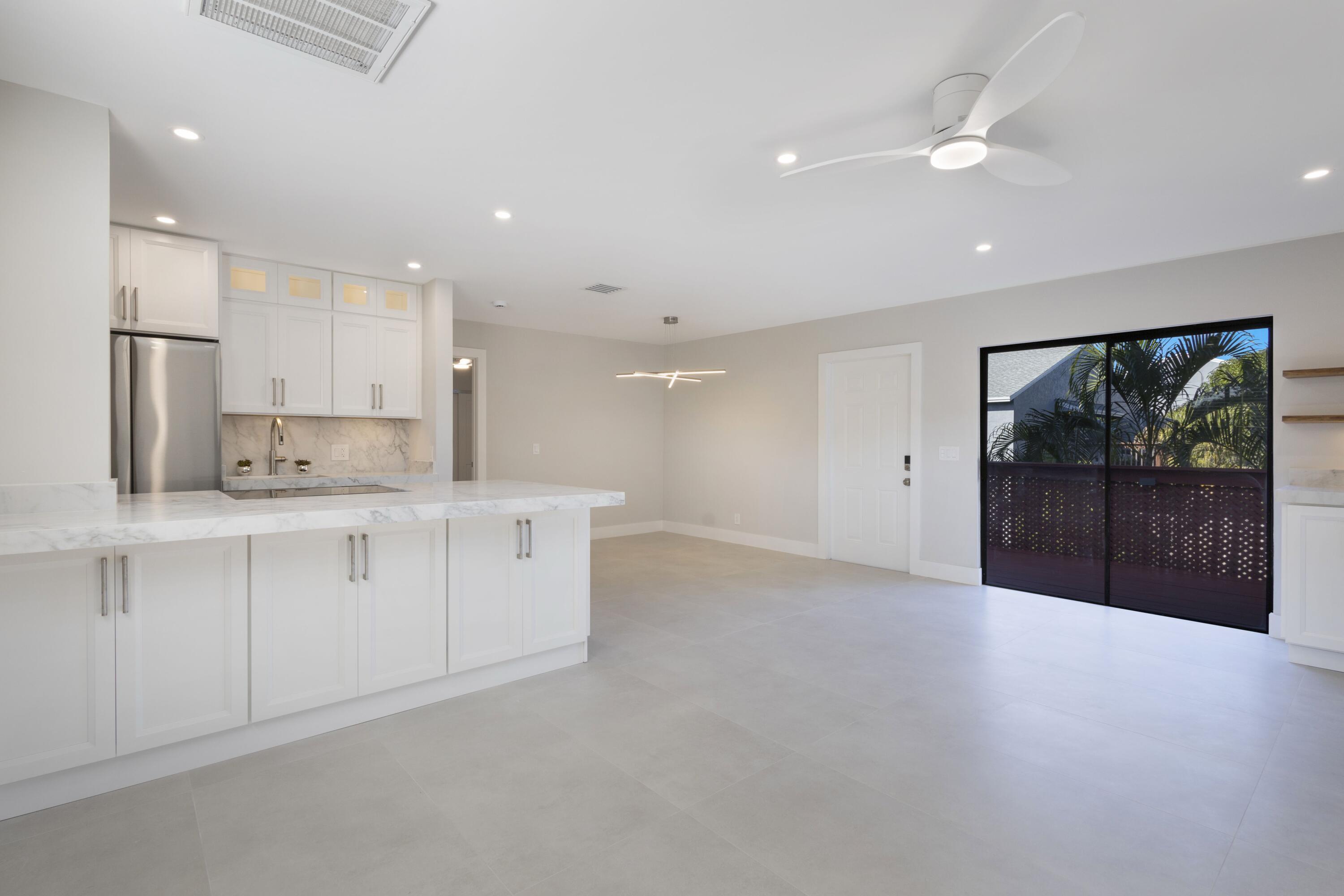 CROSSINGS OF BOYNTON BEACH CONDO - Residential Lease