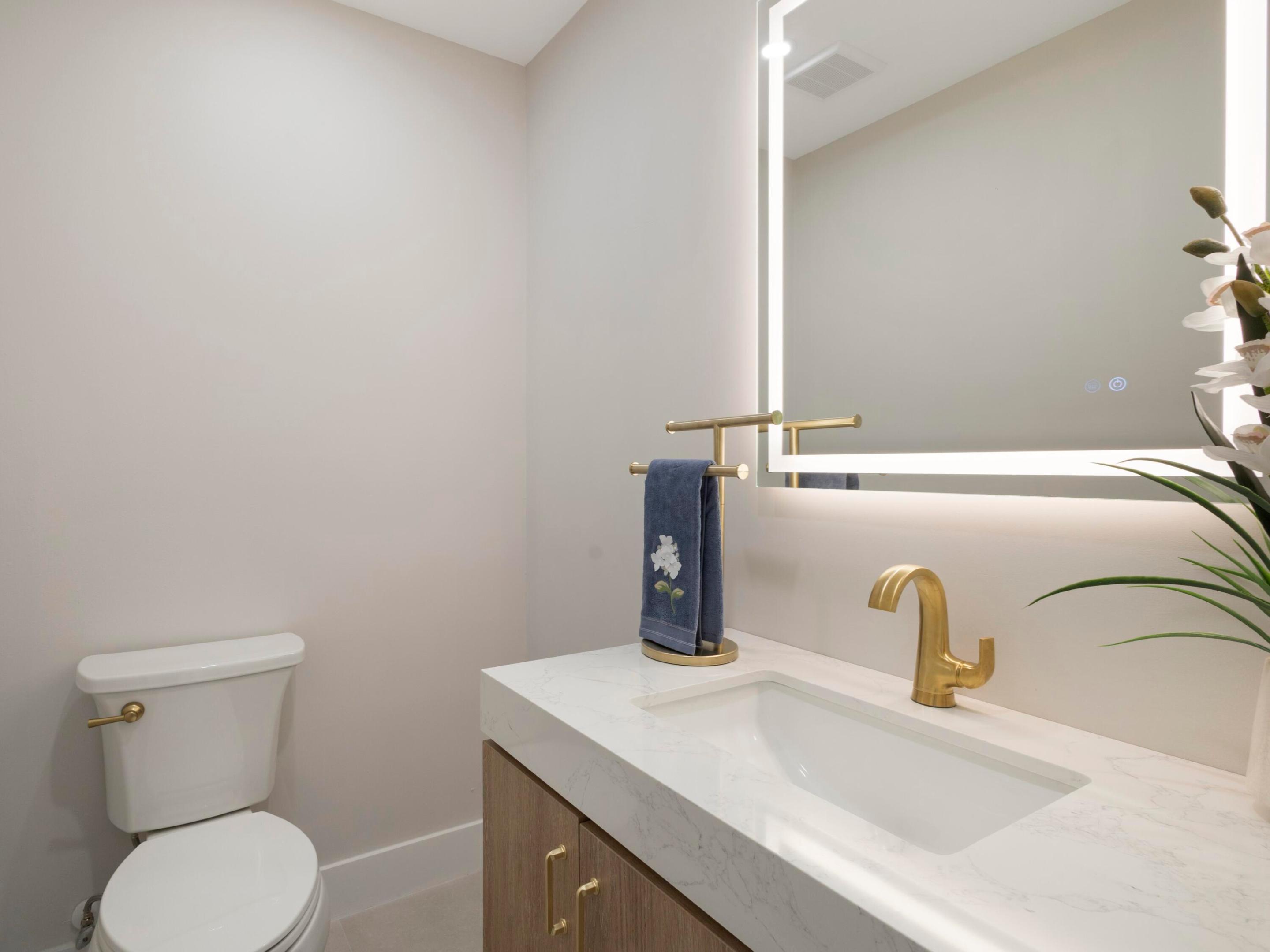CROSSINGS OF BOYNTON BEACH CONDO - Residential Lease