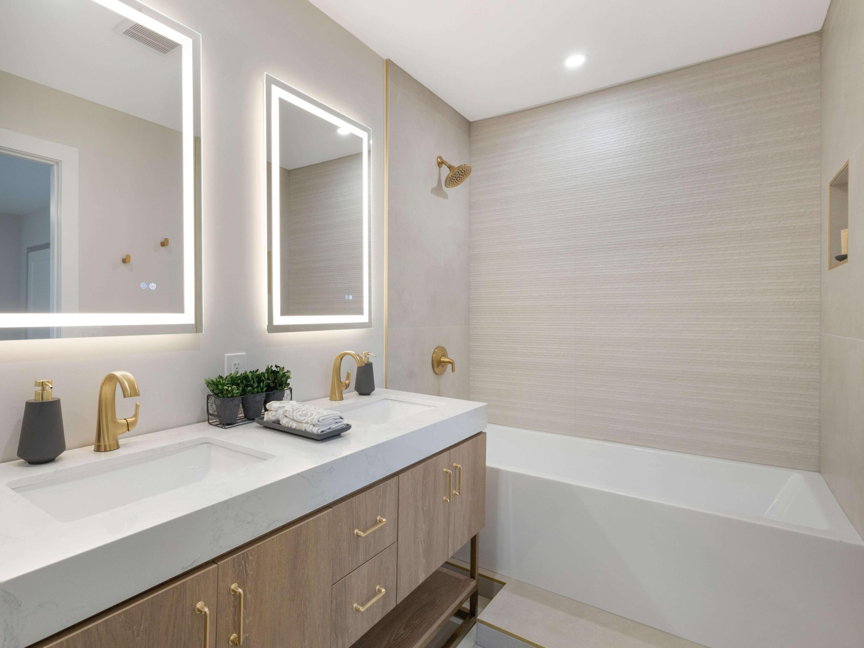 CROSSINGS OF BOYNTON BEACH CONDO - Residential Lease