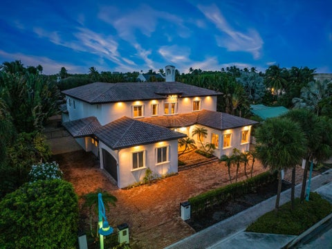 Tiny photo for 14 E OCEAN Avenue, Ocean Ridge, FL 33435 (MLS # B26085313)