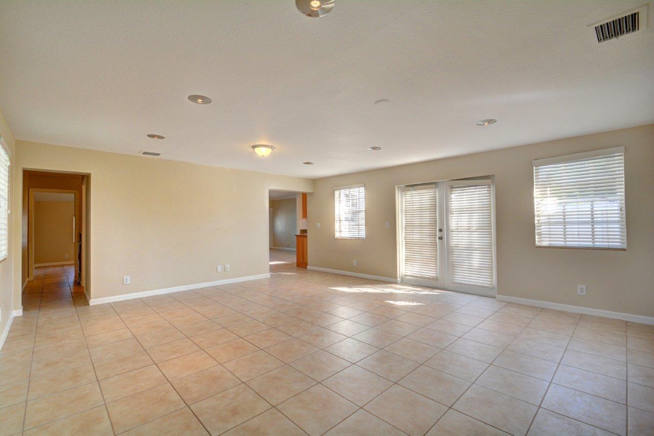 LITTLE RANCHES - Residential