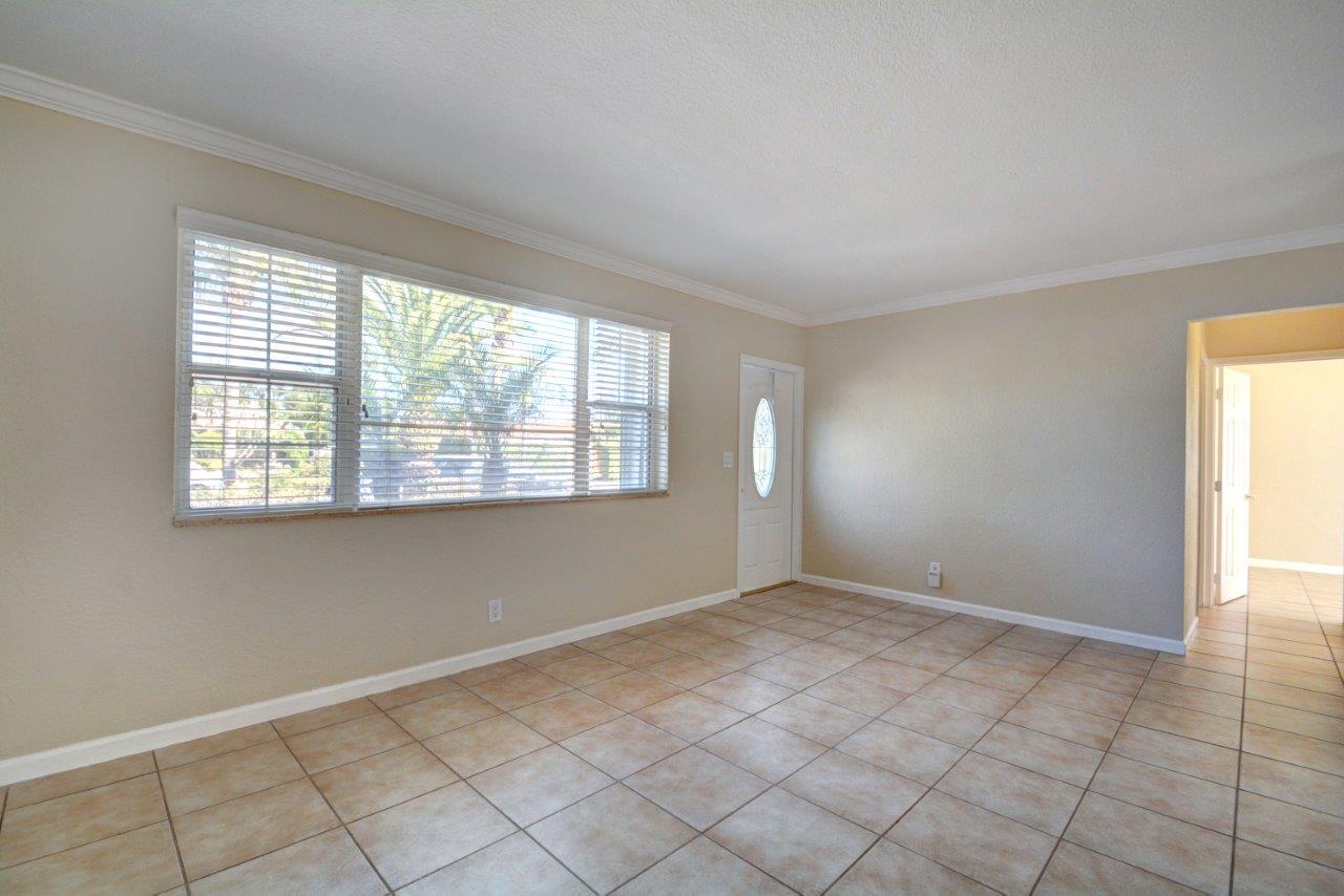 LITTLE RANCHES - Residential