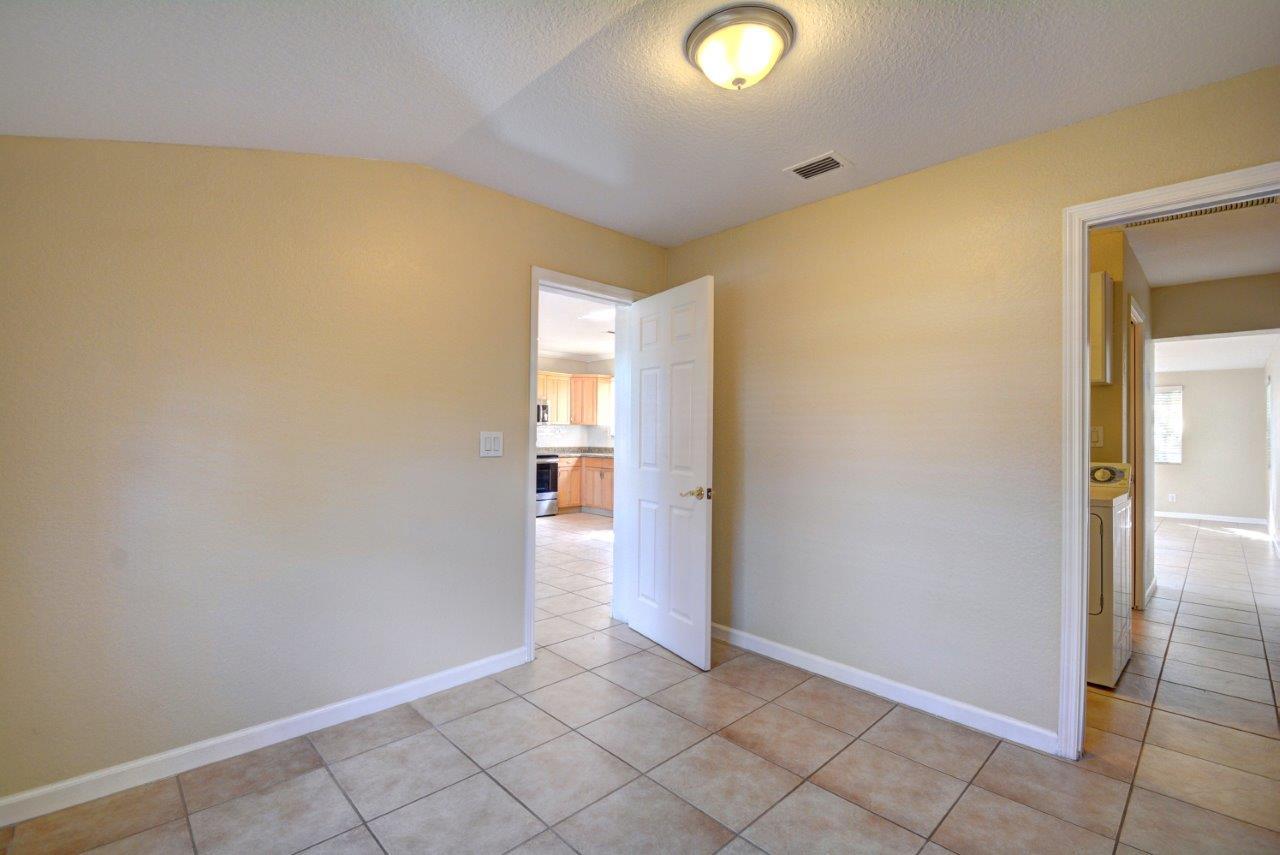 LITTLE RANCHES - Residential